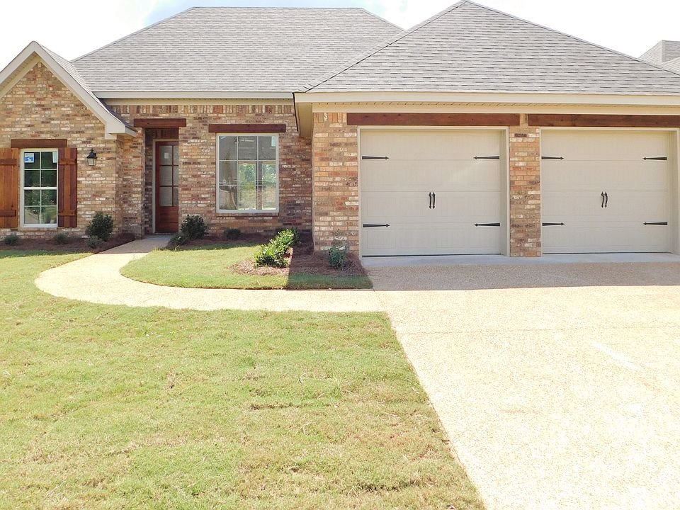 1st image of 105 Lennox Pl