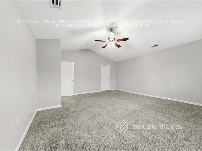 1719 Eastway Dr — Photo 11