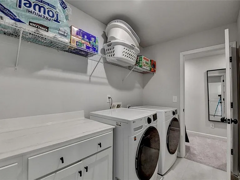 4665 Shipley Ave — Photo 55