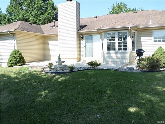 3rd image of 9722 Regalton Ct