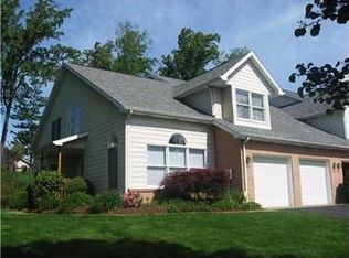 32 Lakeridge Dr, Greensburg, PA 15601
