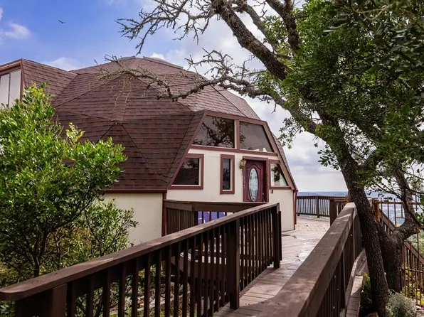 317 Loma Vista Dr, Kerrville, TX 78028