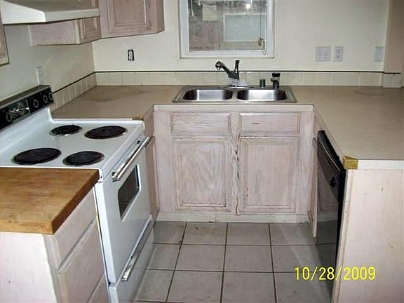 4th image of 2111 W 13th Ave