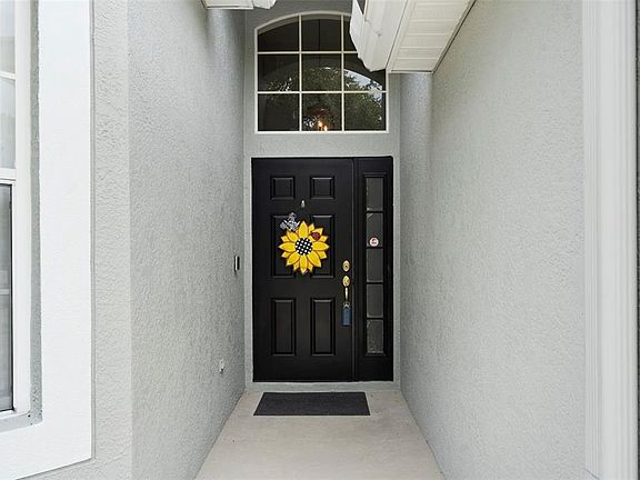 3rd image of 8557 Acorn Ridge Ct
