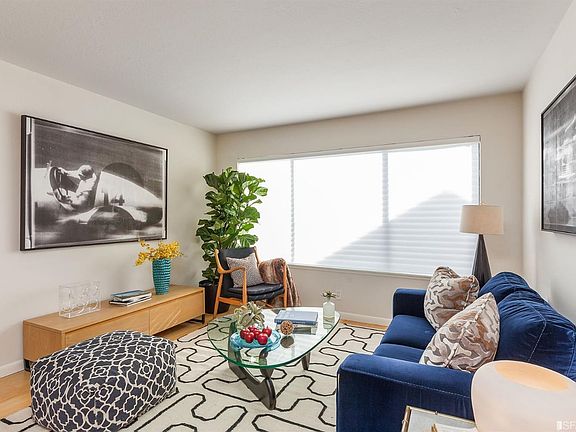 5th image of 235 Waller St APT 3