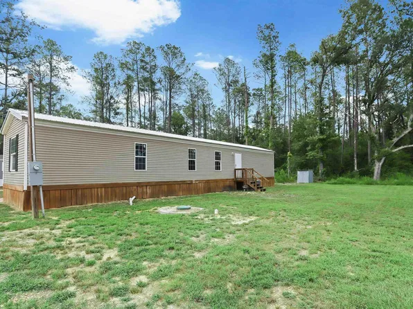 27272 Patterson Rd, Springfield, LA 70462