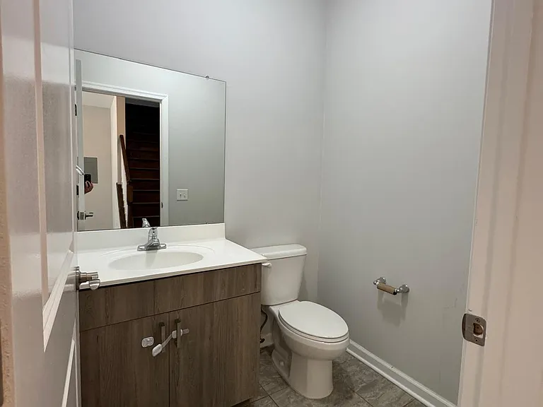 408 Westminster Ave #222 — Photo 3