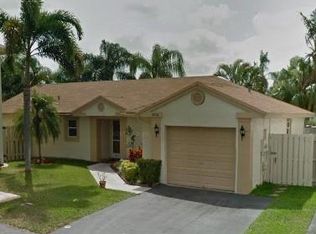 10708 NW 37th Pl, Sunrise, FL 33351