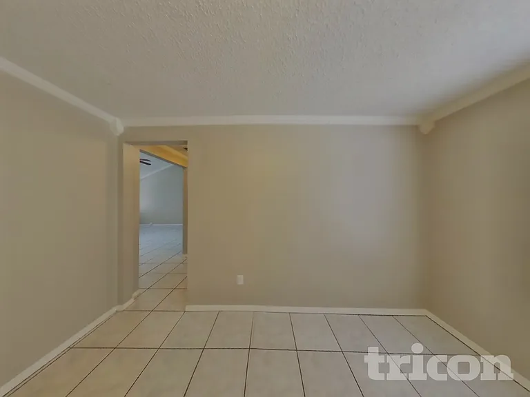 8252 Yolanda Ct — Photo 7