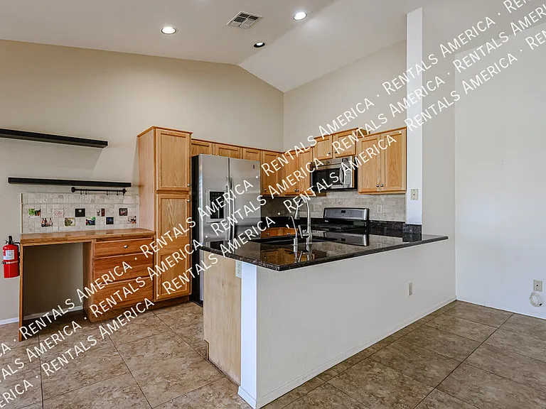 8918 E Indiana Ave — Photo 8