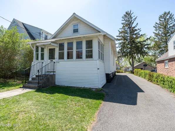 1538 Nott St, Schenectady, NY 12308