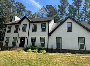 10 Montrose Ln, Sharpsburg, GA 30277