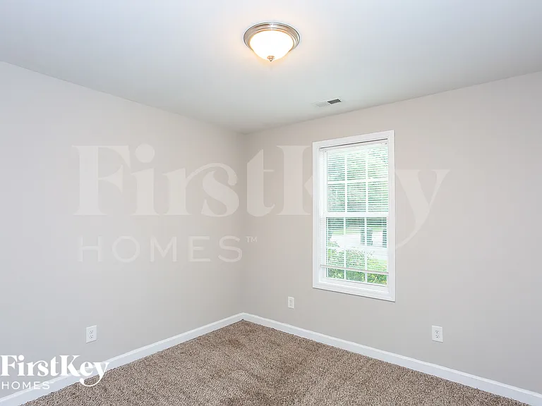 100 Ash Ave NW — Photo 12