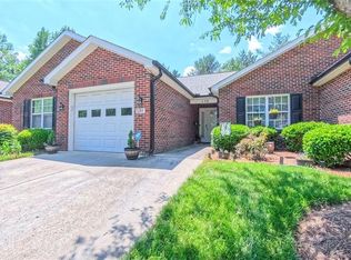 138 Wyndham Ct, High Point, NC 27265