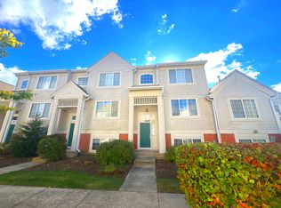 669 S Rosehall Ln #669, Round Lake, IL 60073