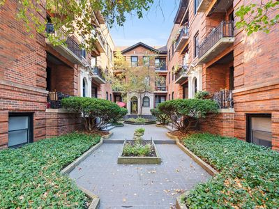 4021 N Clarendon Ave APT 3E, Chicago, IL, 60613