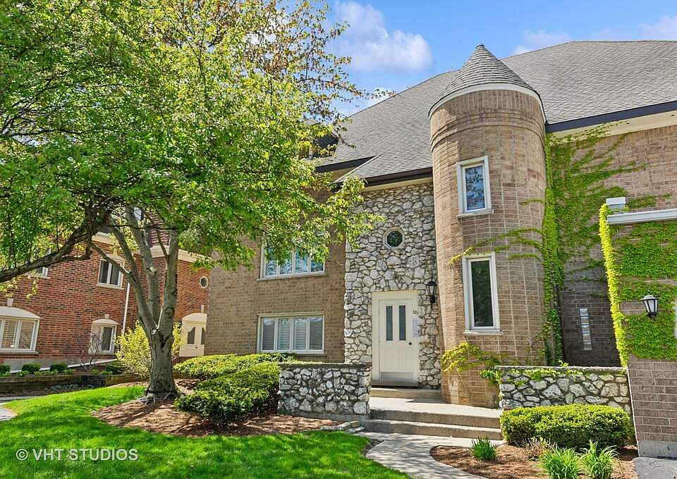 1st image of 670 Ballantrae Dr
