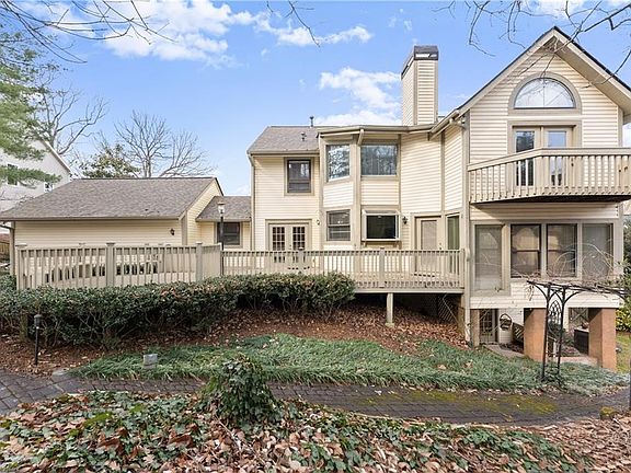 2nd image of 1456 Heritage Rd