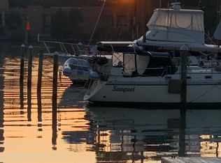 447 Bridge St, Hampton, VA 23669