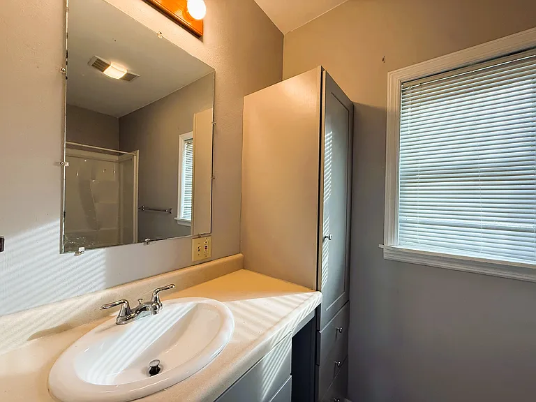 2422 Ligonier St #2A — Photo 6