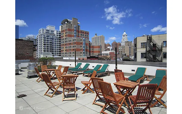 Rented by Douglas Elliman | media 33