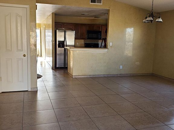 4th image of 10204 Valle De Oro Dr