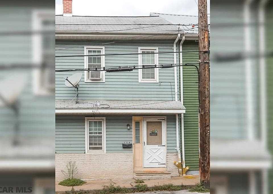 1st image of 109 W Logan St