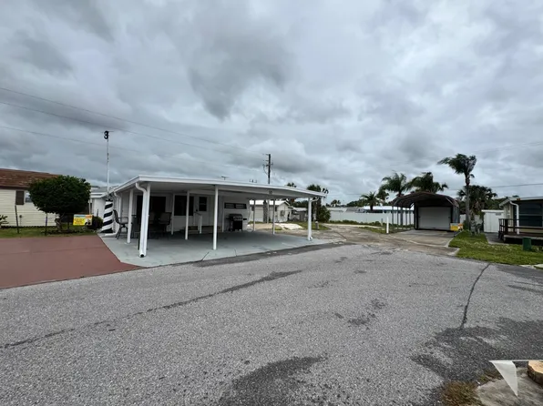 6735 Hammock Rd Lot 53/56, Pt Richey, FL 34668