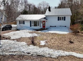 6 8th Ave, Pasadena, NL A0L1K0