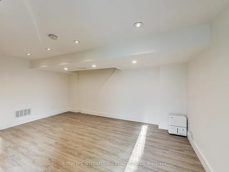 669 Euclid Ave #LOWER — Photo 6