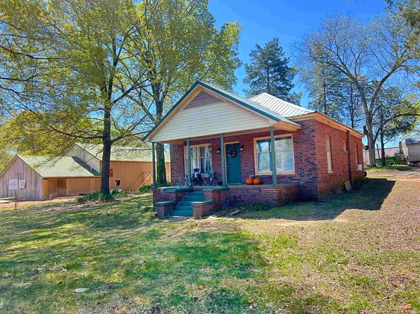 507 N Howard Ave, Landrum, SC 29356