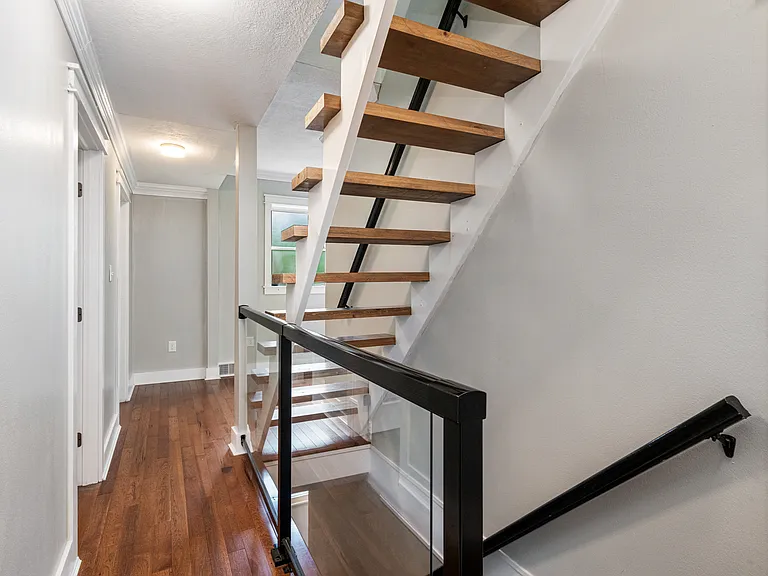 2316 Mission St — Photo 17