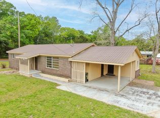274 S 20th St, DeFuniak Springs, FL 32435