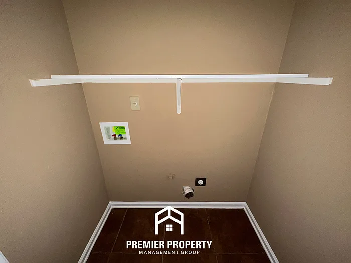 4173 Oak Wind Dr — Photo 8