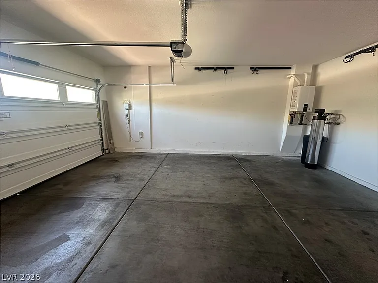 2618 Cooper Gallery St — Photo 32