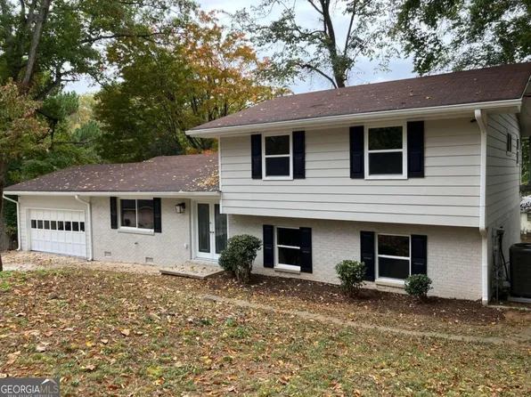 3666 Elkridge Dr, Decatur, GA 30032