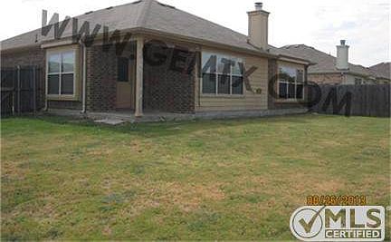 2nd image of 1609 Wavecrest Dr