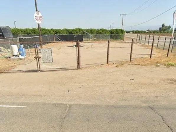 2015 N Academy Ave, Sanger, CA 93657