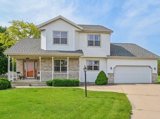 6621 Annestown Dr, Madison, WI 53718