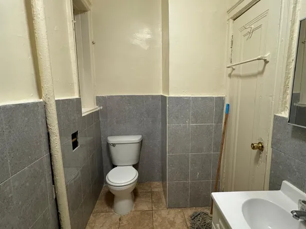 135 Belmont Avenue image 10 of 13