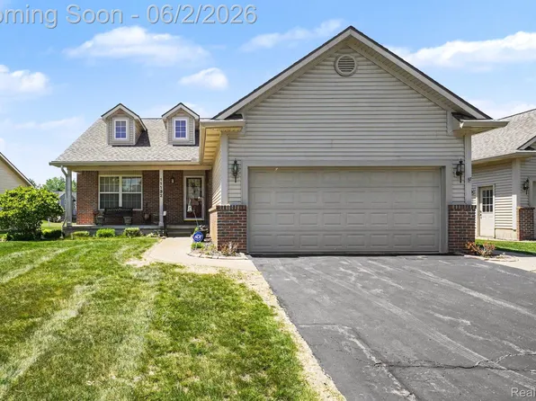 11132 Strathmore Ct #7, Grand Blanc, MI 48439