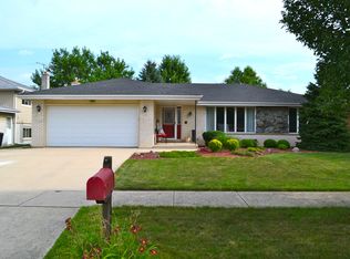 7604 Ponderosa Ct, Orland Park, IL