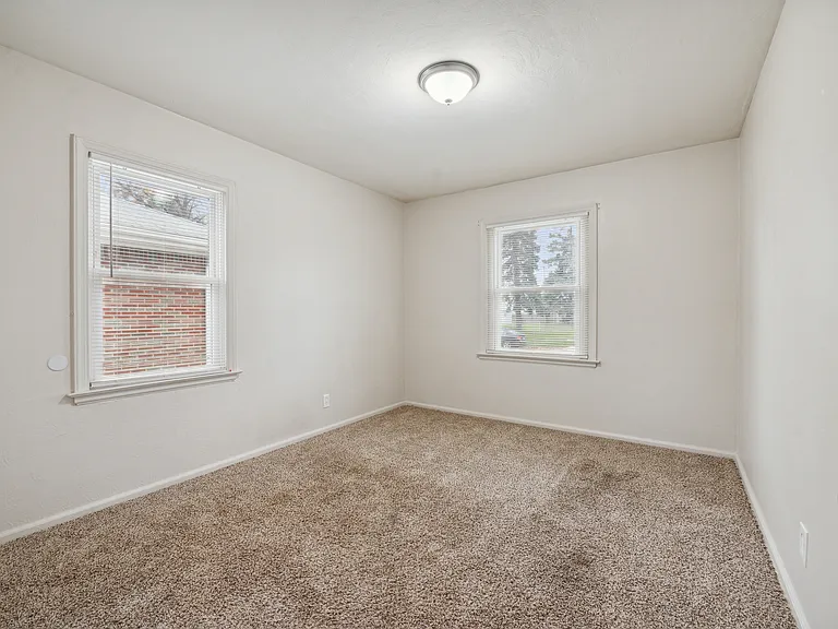 35 W Capistrano Ave — Photo 17