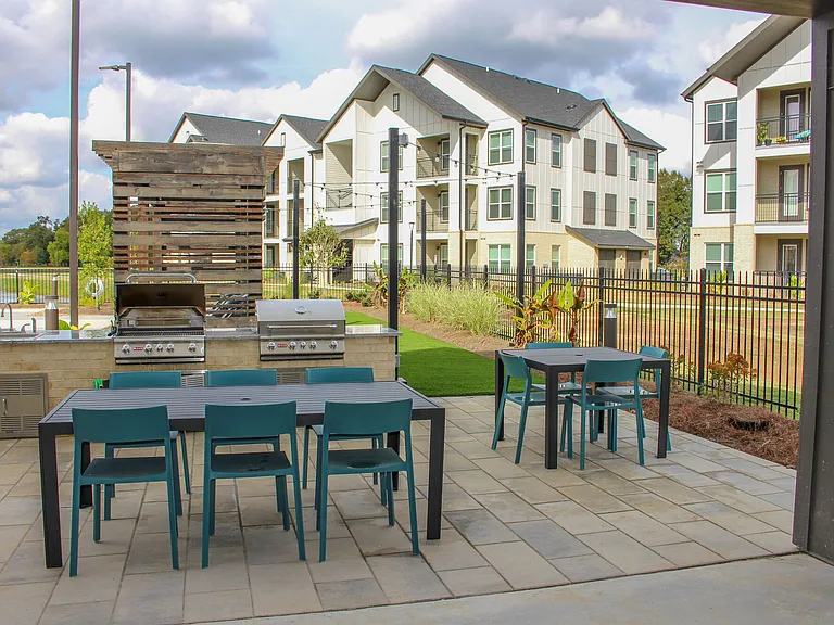 Silo Creek Apartments — Photo 15