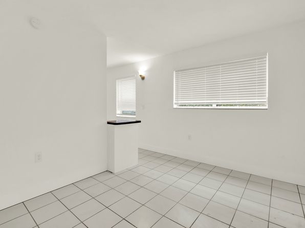 426 Santander Ave APT 1