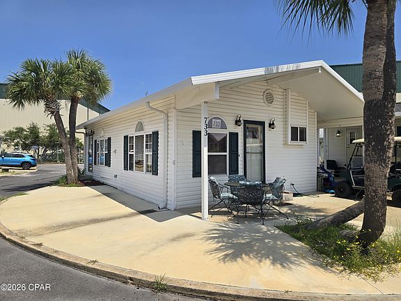 3rd image of 733 Shark Dr