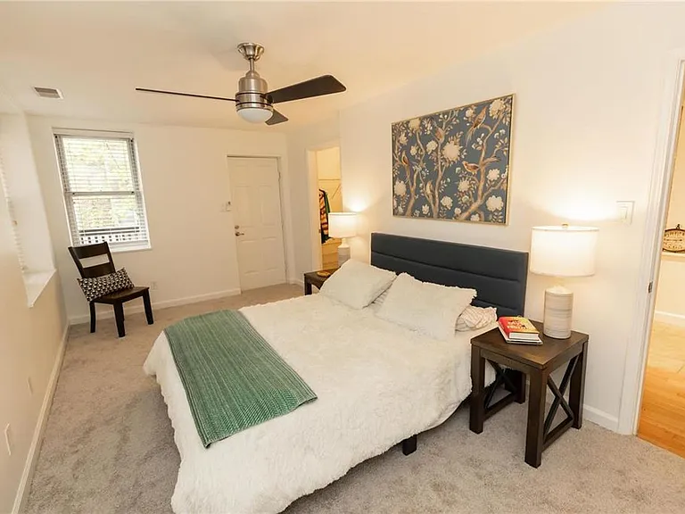 5350 Pershing Ave #2A — Photo 1