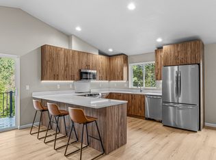 870 S Oregon St, Jacksonville, OR 97530