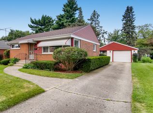 1204 Mohawk Dr, Elgin, IL 60120