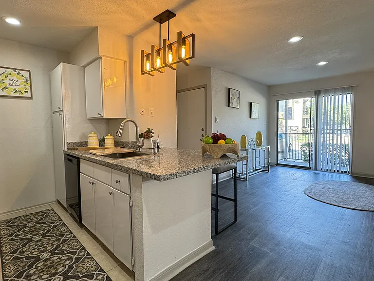 The Park @ Live Oak Apartments — Photo 28